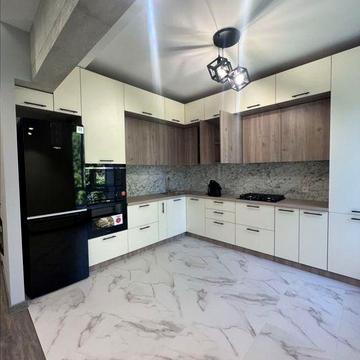 Продам 3ком.квартиру.Центр пр. Свободы. Авторский проэкт. Площадь 90м2 ЖК Добробуд