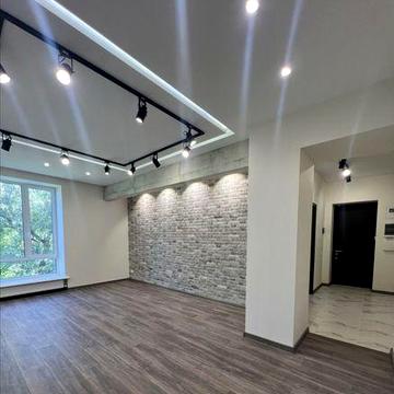 Продам 3ком.квартиру.Центр пр. Свободы. Авторский проэкт. Площадь 90м2 ЖК Добробуд
