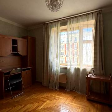 Клавдіївська вул., 36