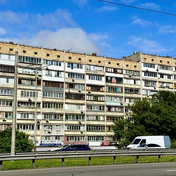 Михайла Котельникова вул., 87