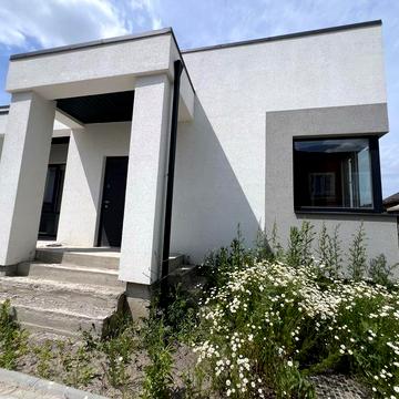 Продам котедж поблизу 3 поліклініки
