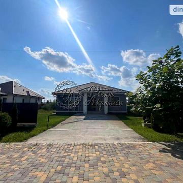 Продаж 3к Дім Святкова вулиця