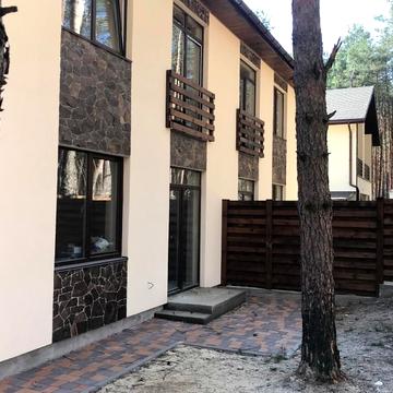Патріотів, 6
