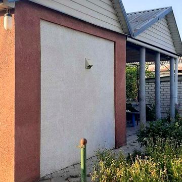 Продаж 3к Дім Миру вулиця