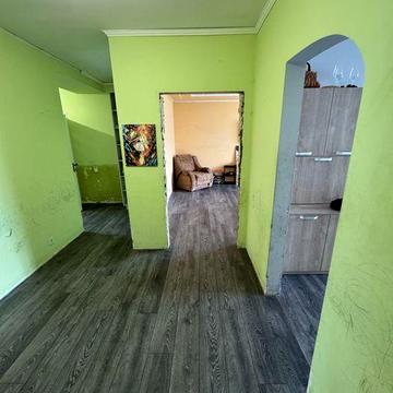 Продаж 2 кімнатної квартири біля міського озера