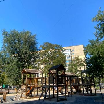 Янтарна вул., 79
