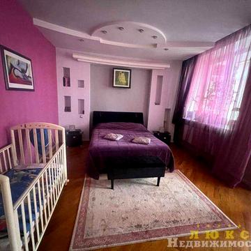 Продам 4 комнатную квартиру. Педагогическая. ЖК Тенистый
