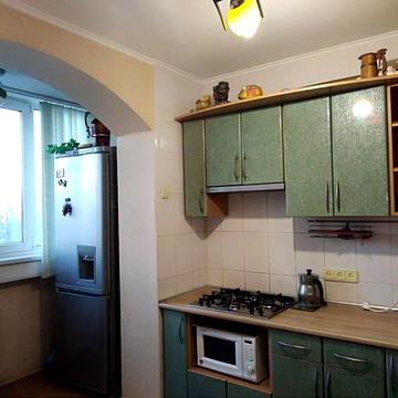 Перемоги просп., 62б