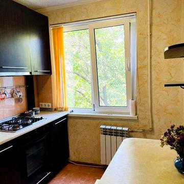 Сдам 3 х ком квартиру на Паустовского/ Добровольского