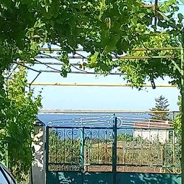 Будинок в Роксоланах