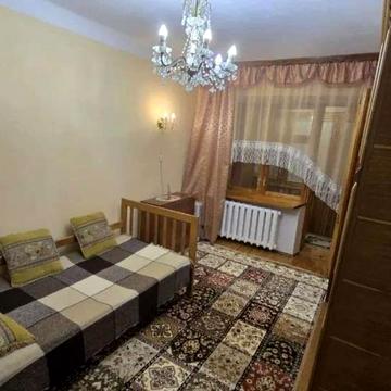 Митрофана Довнар-Запольського вул., 4