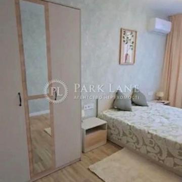 Олександра Олеся вул., 17