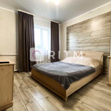 Миру, 29