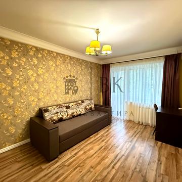 Чорних Запорожців вул. (Петра Запорожця), 8-Б