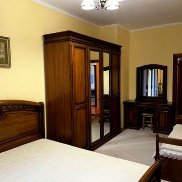 Оренда  2 кімнатноі квартири на  Героів Майдану