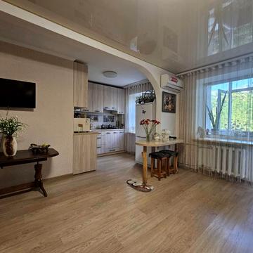 Київська вул., 64