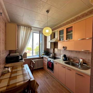 Продам 2к кв Вернадского, 1, р-н Парка Шевченко