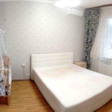 Академіка Заболотного вул., 100