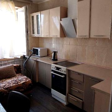 Сдам квартиру/ 34 Жемчужина/ Бассейная 6а/ЖД Привоз