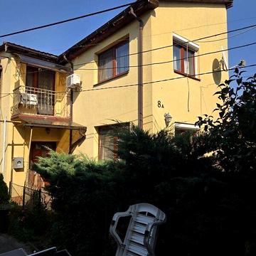 Продаж 3к Дім Гарайди Івана вулиця