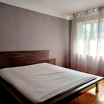 Комісія 25% Воскресенська 7 Паркові озера Оренда