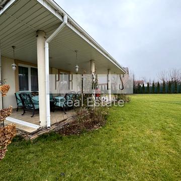 Розкішна вул.