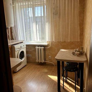 Продаж 2к Квартира Металургів проспект