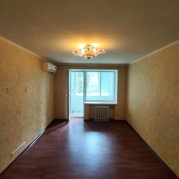Продам трикімнатну квартиру на Шевченківському