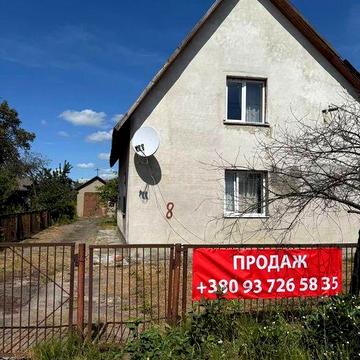 Продам будинок у м.Володимерець 100 кв.м, на ділянці 15 соток