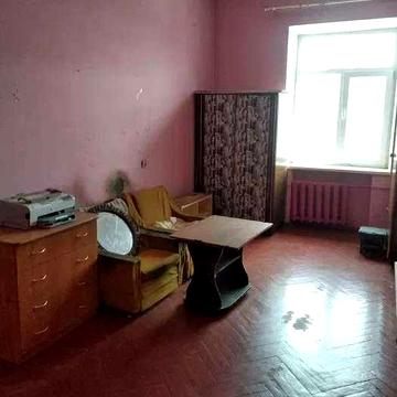 Продажа 2 комн. из. кв. Центр. Сталинка. (403943)