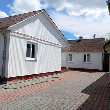 Продам будинок 3 гаражами,в 12 км.від м.Горохів!Або обмін!
