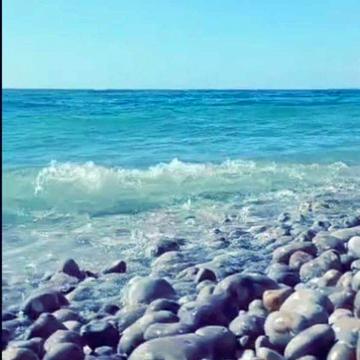 Приватний будиночок біля моря.
