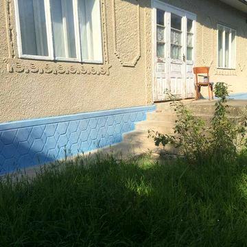 Продається будинок з двома літніми кухнями