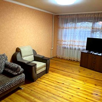 Оренда трикімнатної квартири на Урожаї. Литвиненко. Медичний університ