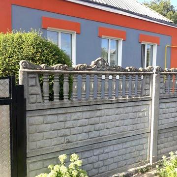 Продається будинок з усіма надвірними спорудами в м ШПОЛА в будинку є