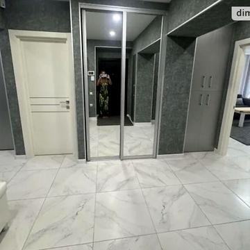 Продаж 3к Квартира Соборна вулиця