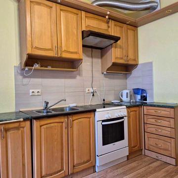 метро Шулявка.ул.Вадима Гетьмана 30Б.метро Политехнический институт.