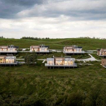 Продаж будинків  128 квадратних метрів