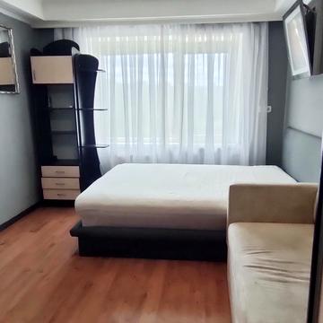 Володимира Івасюка просп. (Героїв Сталінграду), 25-А