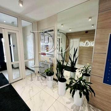 Продаж 1к. кв. за адресою Воскресенська 18А Паркові Озера