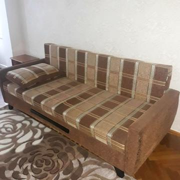 Академіка Булаховського вул., 28