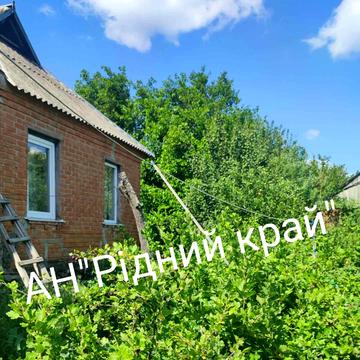 Центральна, 10