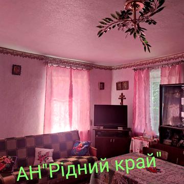 Центральна, 10