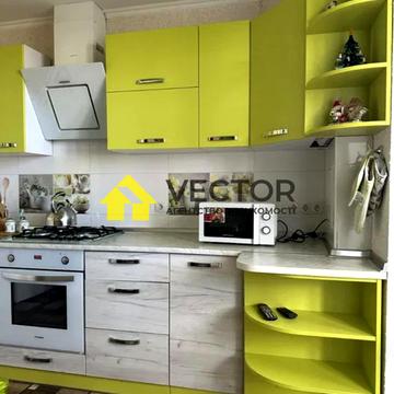 Героїв України вул., 32