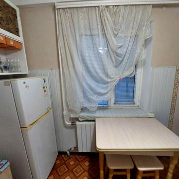 Аренда 2к квартири возле м. Лукьяновка