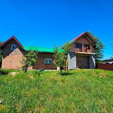Продається цегляний будинок поблизу м.Стрий в с.Гірне...