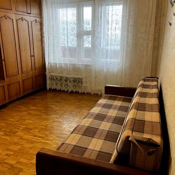 Червоної Калини просп. (Володимира Маяковського), 27/1