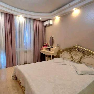 Продам 2к з сучасним ремонтом в  ЖК з  інфраструктурою, з меблями .