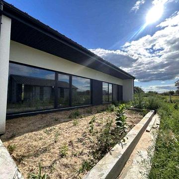 Затишний одноповерховий будинок Білогородка 120 м.кв. 7.5 сотки