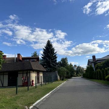 Будинок 1000м. Козин, Золоті Ворота